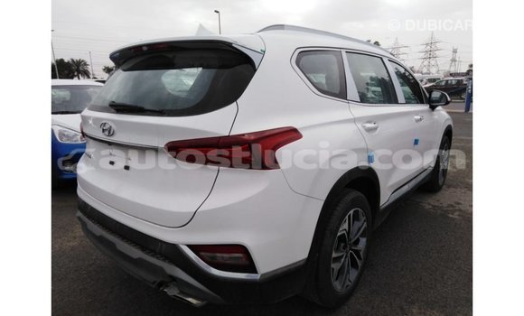 Acheter Import Voiture Hyundai Santa Fe Blanc à Import - Dubai, Anse-la-Raye Acheter Import Voiture Hyundai Santa Fe Blanc à Import - Dubai, Anse-la-Raye