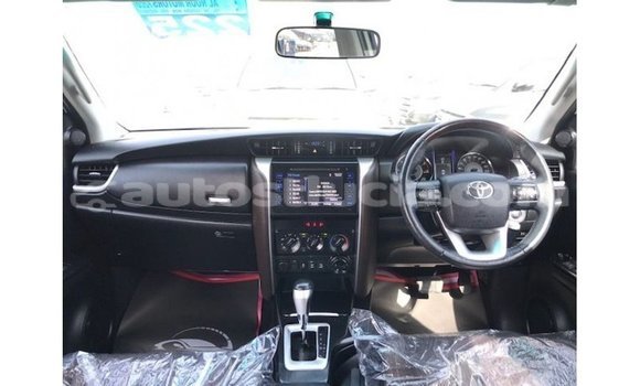 Buy Import Toyota Fortuner White Car in Import - Dubai in Anse-la-Raye Buy Import Toyota Fortuner White Car in Import - Dubai in Anse-la-Raye
