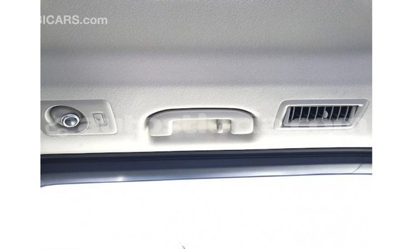 Buy Import Toyota Granvia White Car in Import - Dubai in Anse-la-Raye Buy Import Toyota Granvia White Car in Import - Dubai in Anse-la-Raye