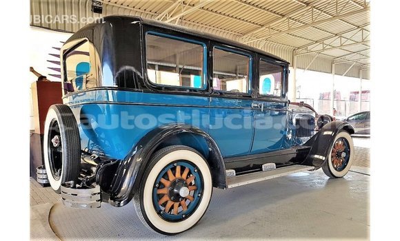 Buy Import Buick Electra Blue Car in Import - Dubai in Anse-la-Raye Buy Import Buick Electra Blue Car in Import - Dubai in Anse-la-Raye