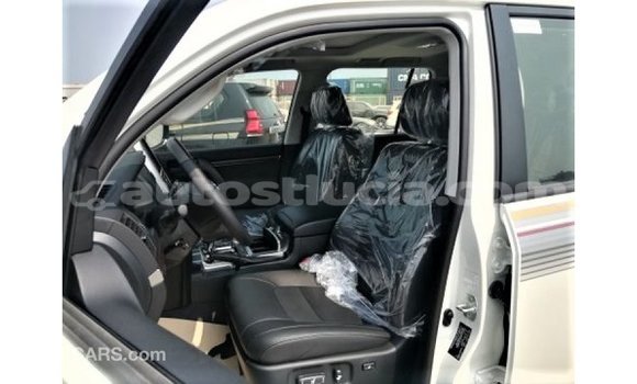 Buy Import Toyota Land Cruiser White Car in Import - Dubai in Anse-la-Raye Buy Import Toyota Land Cruiser White Car in Import - Dubai in Anse-la-Raye