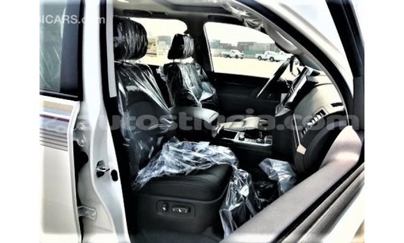 Buy Import Toyota Land Cruiser White Car in Import - Dubai in Anse-la-Raye Buy Import Toyota Land Cruiser White Car in Import - Dubai in Anse-la-Raye