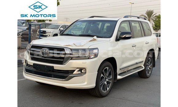 Buy Import Toyota Land Cruiser White Car in Import - Dubai in Anse-la-Raye