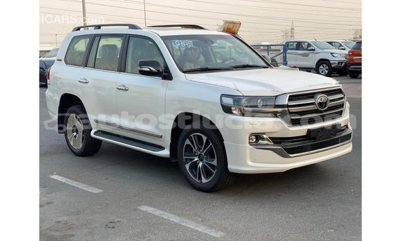 Buy Import Toyota Land Cruiser White Car in Import - Dubai in Anse-la-Raye Buy Import Toyota Land Cruiser White Car in Import - Dubai in Anse-la-Raye