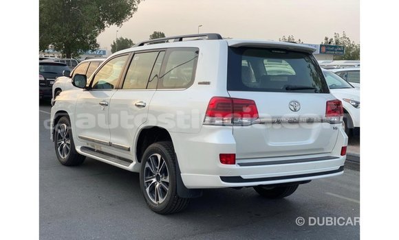 Buy Import Toyota Land Cruiser White Car in Import - Dubai in Anse-la-Raye Buy Import Toyota Land Cruiser White Car in Import - Dubai in Anse-la-Raye