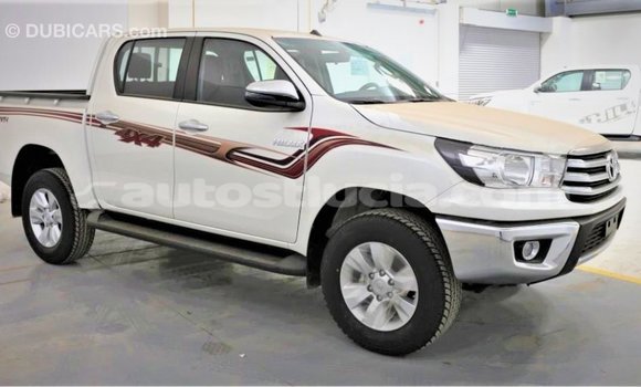 Buy Import Toyota Hilux White Car in Import - Dubai in Anse-la-Raye Buy Import Toyota Hilux White Car in Import - Dubai in Anse-la-Raye