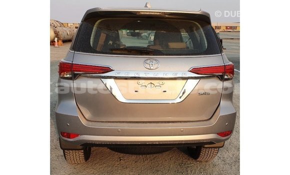 Buy Import Toyota Fortuner Other Car in Import - Dubai in Anse-la-Raye Buy Import Toyota Fortuner Other Car in Import - Dubai in Anse-la-Raye