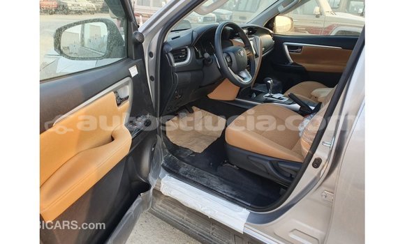 Buy Import Toyota Fortuner Other Car in Import - Dubai in Anse-la-Raye Buy Import Toyota Fortuner Other Car in Import - Dubai in Anse-la-Raye