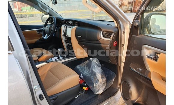 Buy Import Toyota Fortuner Other Car in Import - Dubai in Anse-la-Raye Buy Import Toyota Fortuner Other Car in Import - Dubai in Anse-la-Raye