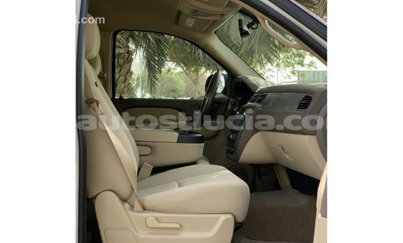 Buy Import Chevrolet Tahoe White Car in Import - Dubai in Anse-la-Raye Buy Import Chevrolet Tahoe White Car in Import - Dubai in Anse-la-Raye