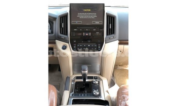 Buy Import Toyota Land Cruiser White Car in Import - Dubai in Anse-la-Raye Buy Import Toyota Land Cruiser White Car in Import - Dubai in Anse-la-Raye