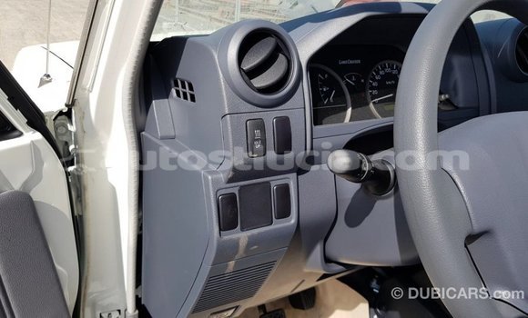 Buy Import Toyota Land Cruiser White Car in Import - Dubai in Anse-la-Raye Buy Import Toyota Land Cruiser White Car in Import - Dubai in Anse-la-Raye