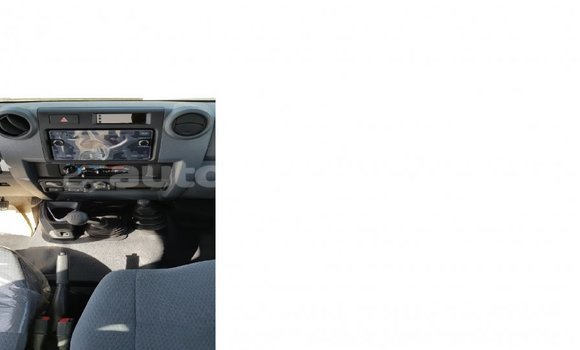 Buy Import Toyota Land Cruiser White Car in Import - Dubai in Anse-la-Raye Buy Import Toyota Land Cruiser White Car in Import - Dubai in Anse-la-Raye