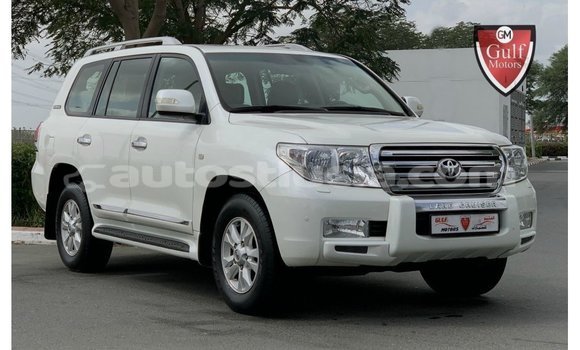 Buy Import Toyota Land Cruiser White Car in Import - Dubai in Anse-la-Raye