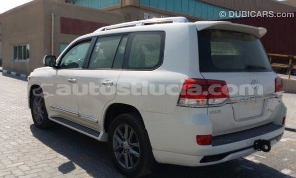 Buy Import Toyota Land Cruiser White Car in Import - Dubai in Anse-la-Raye Buy Import Toyota Land Cruiser White Car in Import - Dubai in Anse-la-Raye
