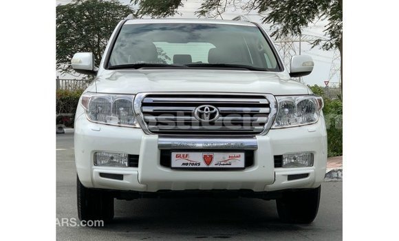 Buy Import Toyota Land Cruiser White Car in Import - Dubai in Anse-la-Raye Buy Import Toyota Land Cruiser White Car in Import - Dubai in Anse-la-Raye