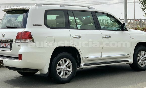 Buy Import Toyota Land Cruiser White Car in Import - Dubai in Anse-la-Raye Buy Import Toyota Land Cruiser White Car in Import - Dubai in Anse-la-Raye
