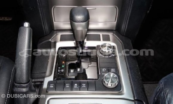 Buy Import Toyota Land Cruiser White Car in Import - Dubai in Anse-la-Raye Buy Import Toyota Land Cruiser White Car in Import - Dubai in Anse-la-Raye