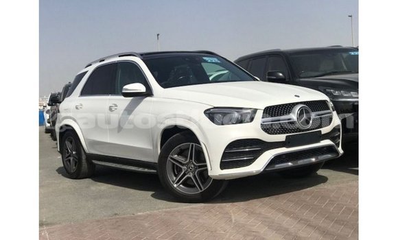 Acheter Import Voiture Mercedes-Benz GLE Blanc à Import - Dubai, Anse-la-Raye Acheter Import Voiture Mercedes-Benz GLE Blanc à Import - Dubai, Anse-la-Raye