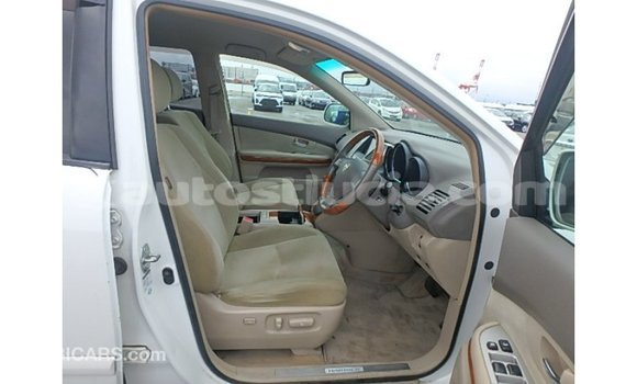 Buy Import Toyota Harrier White Car in Import - Dubai in Anse-la-Raye Buy Import Toyota Harrier White Car in Import - Dubai in Anse-la-Raye