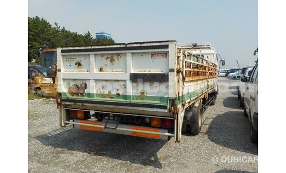 Buy Import Isuzu FTR 850 White Truck in Import - Dubai in Anse-la-Raye Buy Import Isuzu FTR 850 White Truck in Import - Dubai in Anse-la-Raye