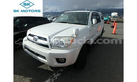Buy Import Toyota Hilux White Car in Import - Dubai in Anse-la-Raye Buy Import Toyota Hilux White Car in Import - Dubai in Anse-la-Raye