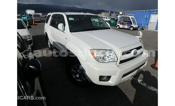Buy Import Toyota Hilux White Car in Import - Dubai in Anse-la-Raye Buy Import Toyota Hilux White Car in Import - Dubai in Anse-la-Raye