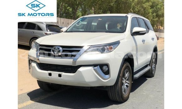 Buy Import Toyota Fortuner White Car in Import - Dubai in Anse-la-Raye