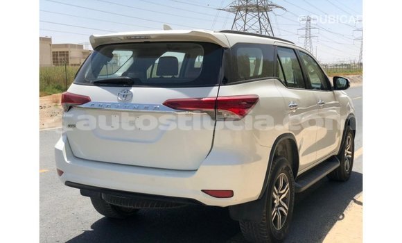 Buy Import Toyota Fortuner White Car in Import - Dubai in Anse-la-Raye Buy Import Toyota Fortuner White Car in Import - Dubai in Anse-la-Raye