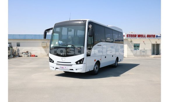 Buy Import Isuzu Rodeo White Car in Import - Dubai in Anse-la-Raye