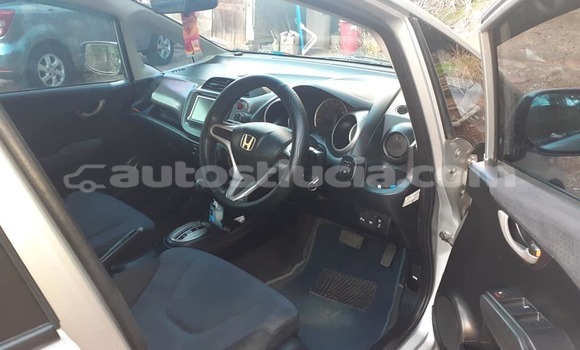 Acheter Occasion Voiture Honda FIT Gris à Choc, Castries Acheter Occasion Voiture Honda FIT Gris à Choc, Castries