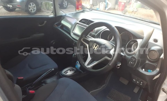 Acheter Occasion Voiture Honda FIT Gris à Choc, Castries Acheter Occasion Voiture Honda FIT Gris à Choc, Castries