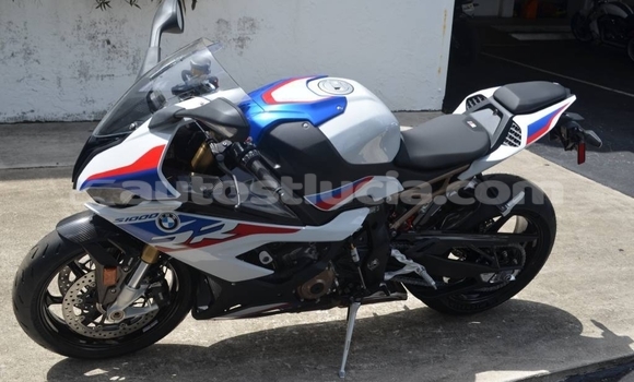 Buy New BMW S 1000 Black Bike in Canaries in Canaries Buy New BMW S 1000 Black Bike in Canaries in Canaries