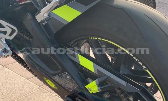 Acheter Occasion Moto Ajp PR Noir à Choc, Castries Acheter Occasion Moto Ajp PR Noir à Choc, Castries