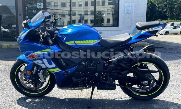 Acheter Occasion Moto Ajp Galp Bleu à Castries, Castries Acheter Occasion Moto Ajp Galp Bleu à Castries, Castries