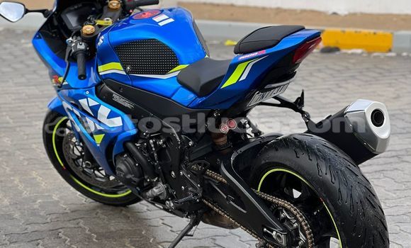 Acheter Occasion Moto BMW F 700 Bleu à Castries, Castries Acheter Occasion Moto BMW F 700 Bleu à Castries, Castries