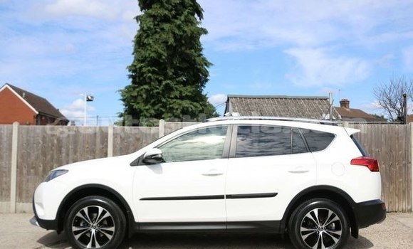 Buy Import Toyota RAV4 White Car in Castries in Castries Buy Import Toyota RAV4 White Car in Castries in Castries