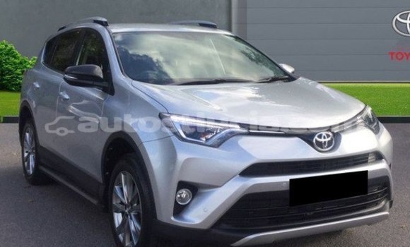 Buy Import Toyota RAV4 White Car in Castries in Castries Buy Import Toyota RAV4 White Car in Castries in Castries