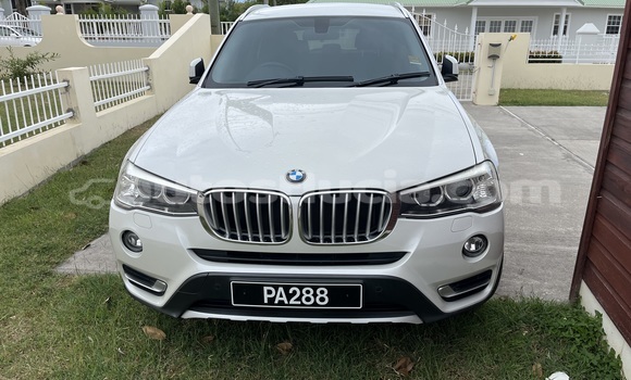 Acheter Occasion Voiture BMW X3 Blanc à Choc, Castries