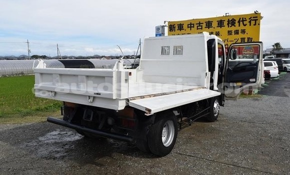 Acheter Occasion Utilitaire Hino Ranger Blanc à Import - Dubai, Anse-la-Raye Acheter Occasion Utilitaire Hino Ranger Blanc à Import - Dubai, Anse-la-Raye