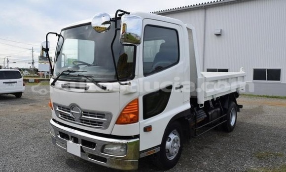 Acheter Occasion Utilitaire Hino Ranger Blanc à Import - Dubai, Anse-la-Raye Acheter Occasion Utilitaire Hino Ranger Blanc à Import - Dubai, Anse-la-Raye