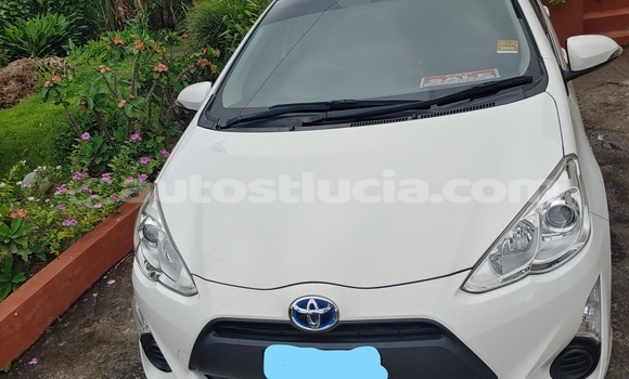 Buy Used Toyota Prius c White Car in Micoud in Micoud Buy Used Toyota Prius c White Car in Micoud in Micoud