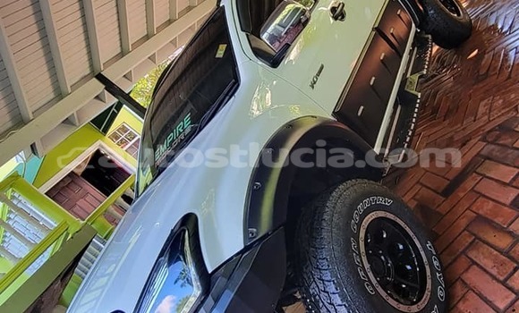 Buy Used Isuzu D–MAX White Car in Castries in Castries