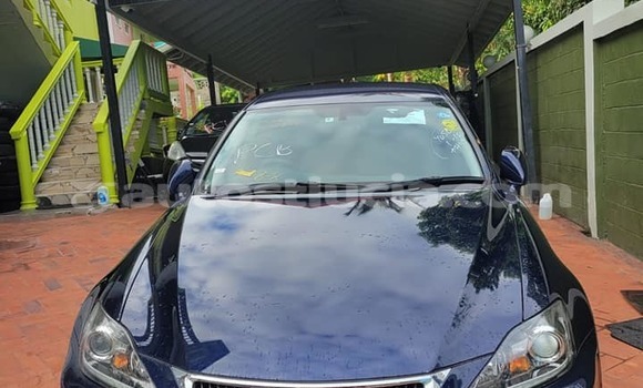 Buy Used Lexus IS 300 Blue Car in Choiseul in Choiseul Buy Used Lexus IS 300 Blue Car in Choiseul in Choiseul