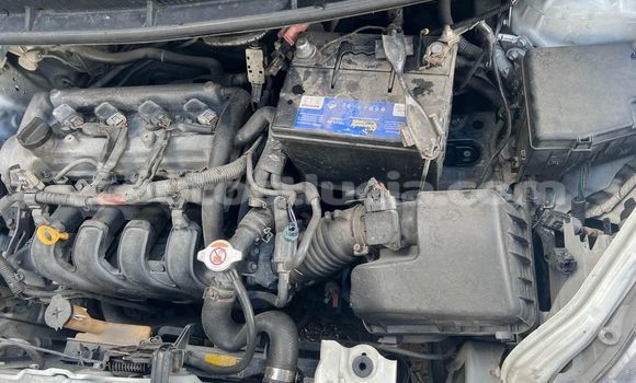 Buy Used Toyota Yaris White Car in Choiseul in Choiseul Buy Used Toyota Yaris White Car in Choiseul in Choiseul