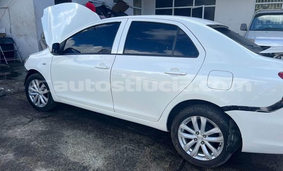 Buy Used Toyota Yaris White Car in Choiseul in Choiseul Buy Used Toyota Yaris White Car in Choiseul in Choiseul
