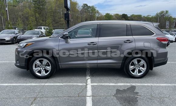 Buy Used Toyota Highlander Other Car in Anse-la-Raye in Anse-la-Raye