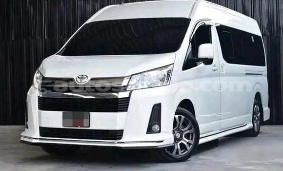 Acheter Occasion Voiture Toyota Aqua Blanc à Import - Dubai, Anse-la-Raye Acheter Occasion Voiture Toyota Aqua Blanc à Import - Dubai, Anse-la-Raye