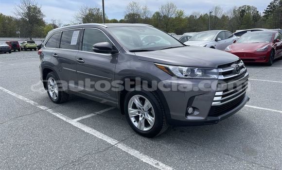 Buy Used Toyota Highlander Other Car in Castries in Castries Buy Used Toyota Highlander Other Car in Castries in Castries