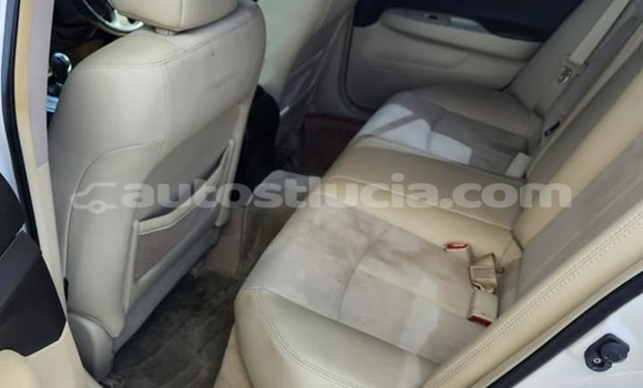 Acheter Occasion Voiture Nissan Skyline Blanc à Choc, Castries Acheter Occasion Voiture Nissan Skyline Blanc à Choc, Castries